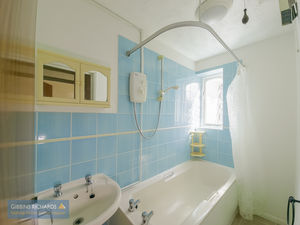 Photo 25- click for photo gallery